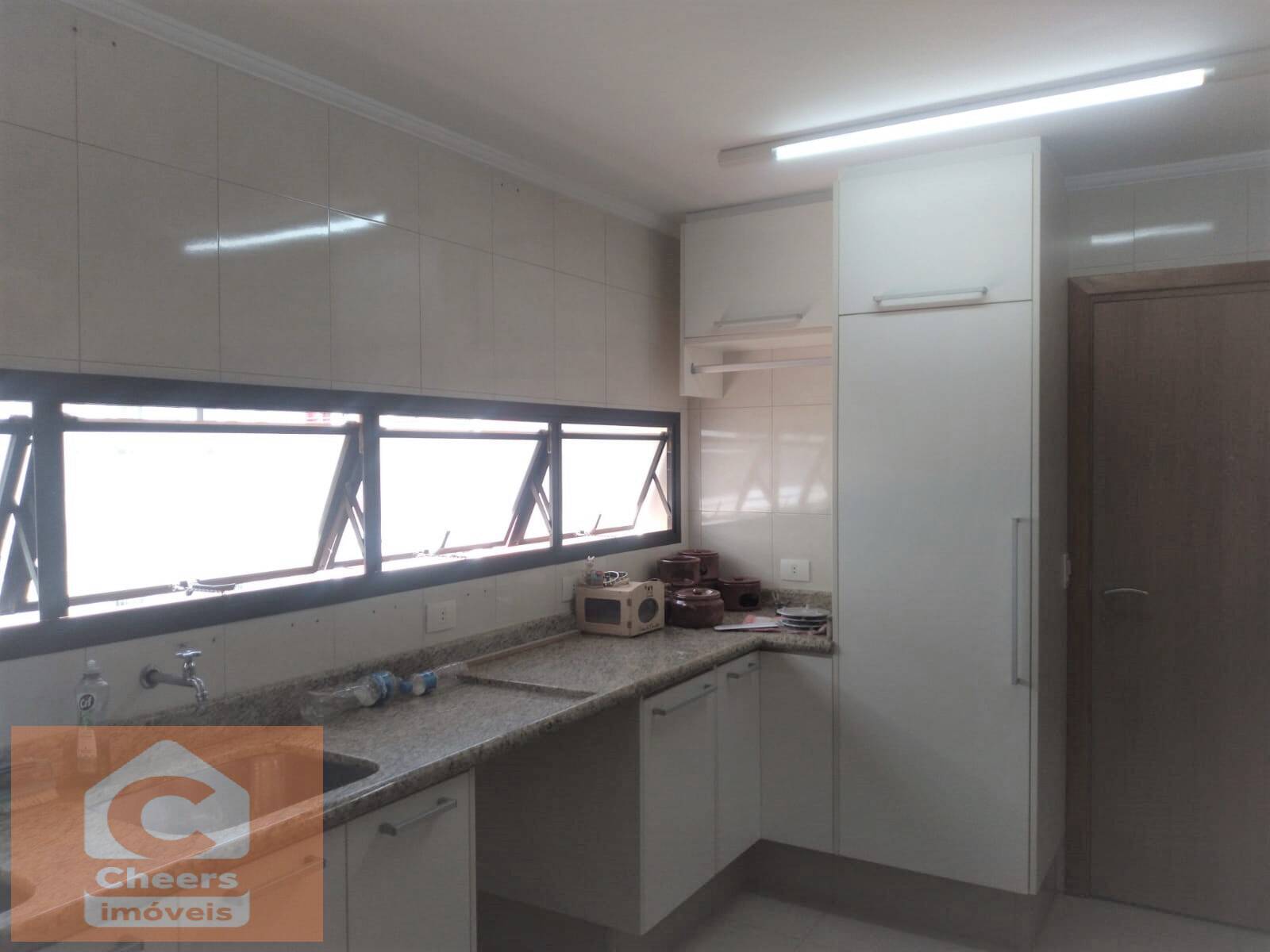 Apartamento à venda com 4 quartos, 225m² - Foto 35