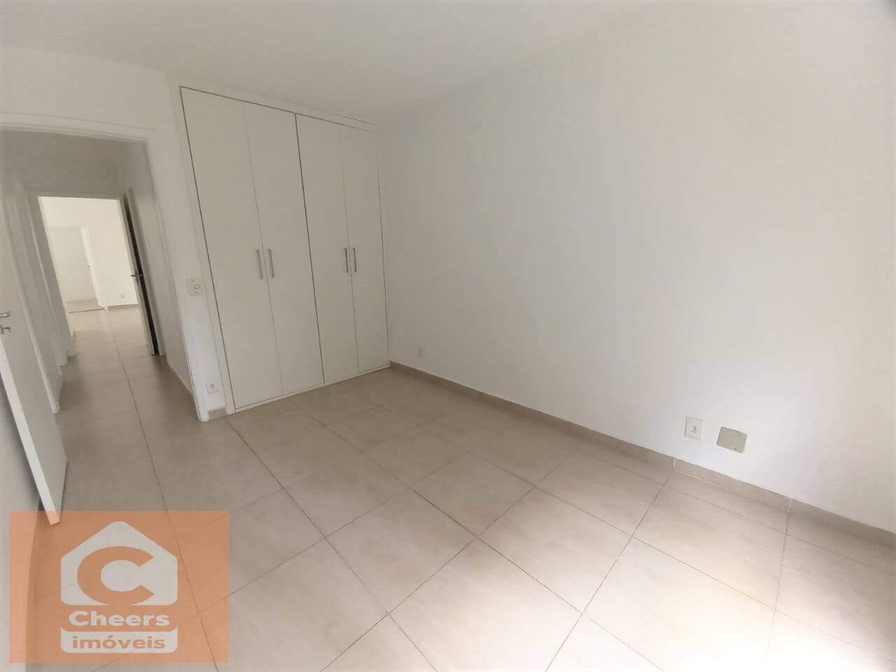 Apartamento para alugar com 3 quartos, 150m² - Foto 4