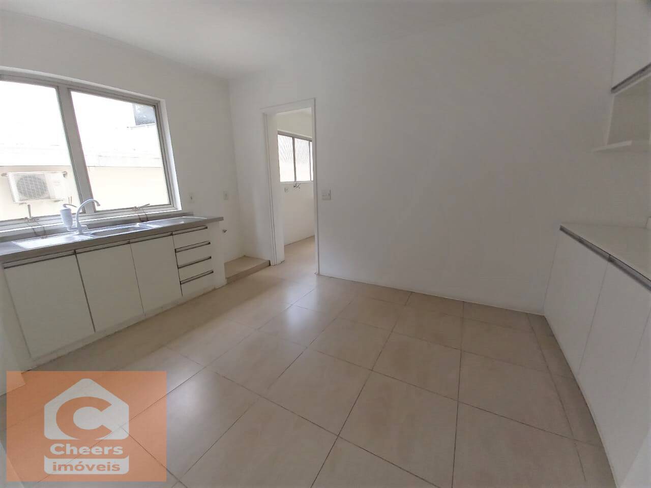 Apartamento para alugar com 3 quartos, 150m² - Foto 10