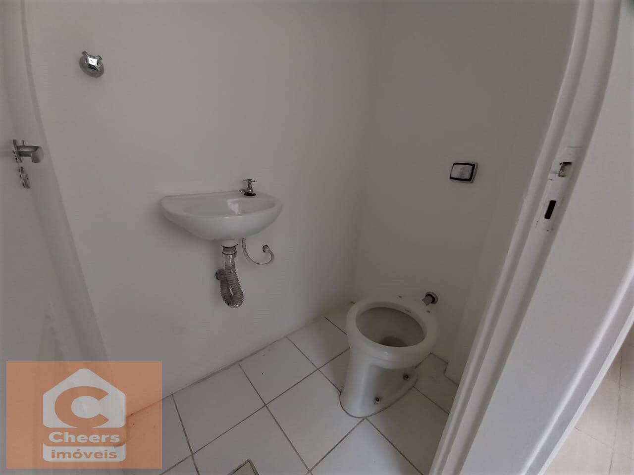 Apartamento para alugar com 3 quartos, 150m² - Foto 14