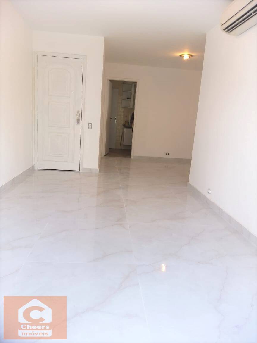 Apartamento à venda com 3 quartos, 110m² - Foto 1