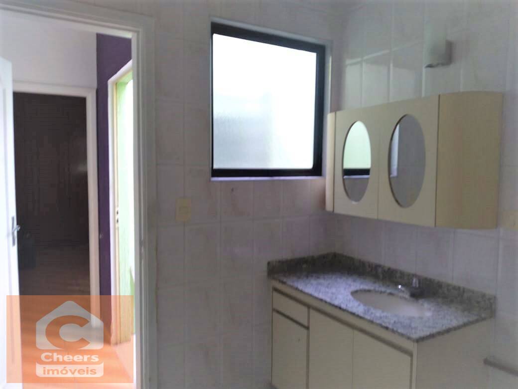 Casa à venda com 3 quartos, 180m² - Foto 15