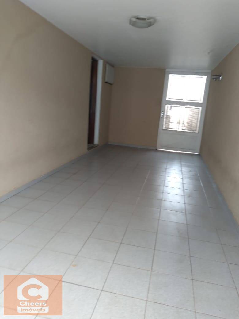 Casa à venda com 3 quartos, 180m² - Foto 25