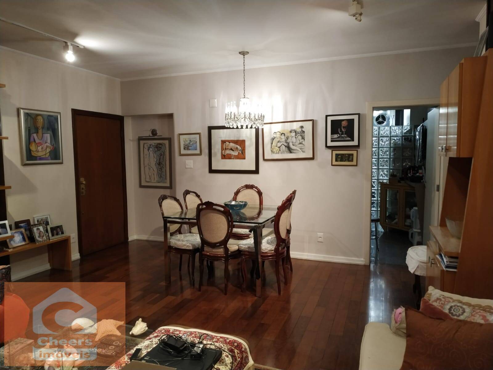 Apartamento à venda com 2 quartos, 105m² - Foto 1