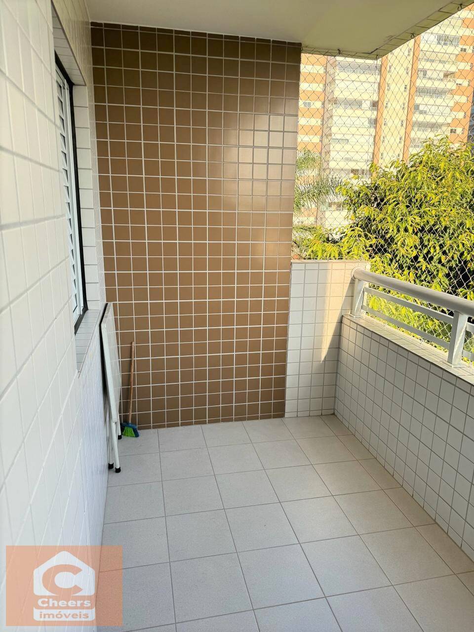 Apartamento à venda com 3 quartos, 82m² - Foto 3