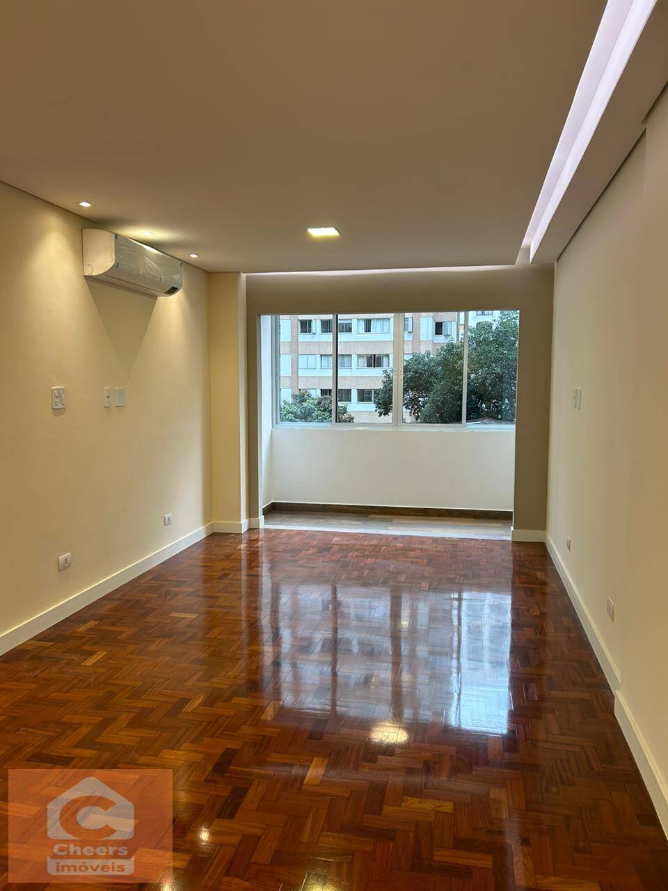 Apartamento para alugar com 2 quartos, 101m² - Foto 1