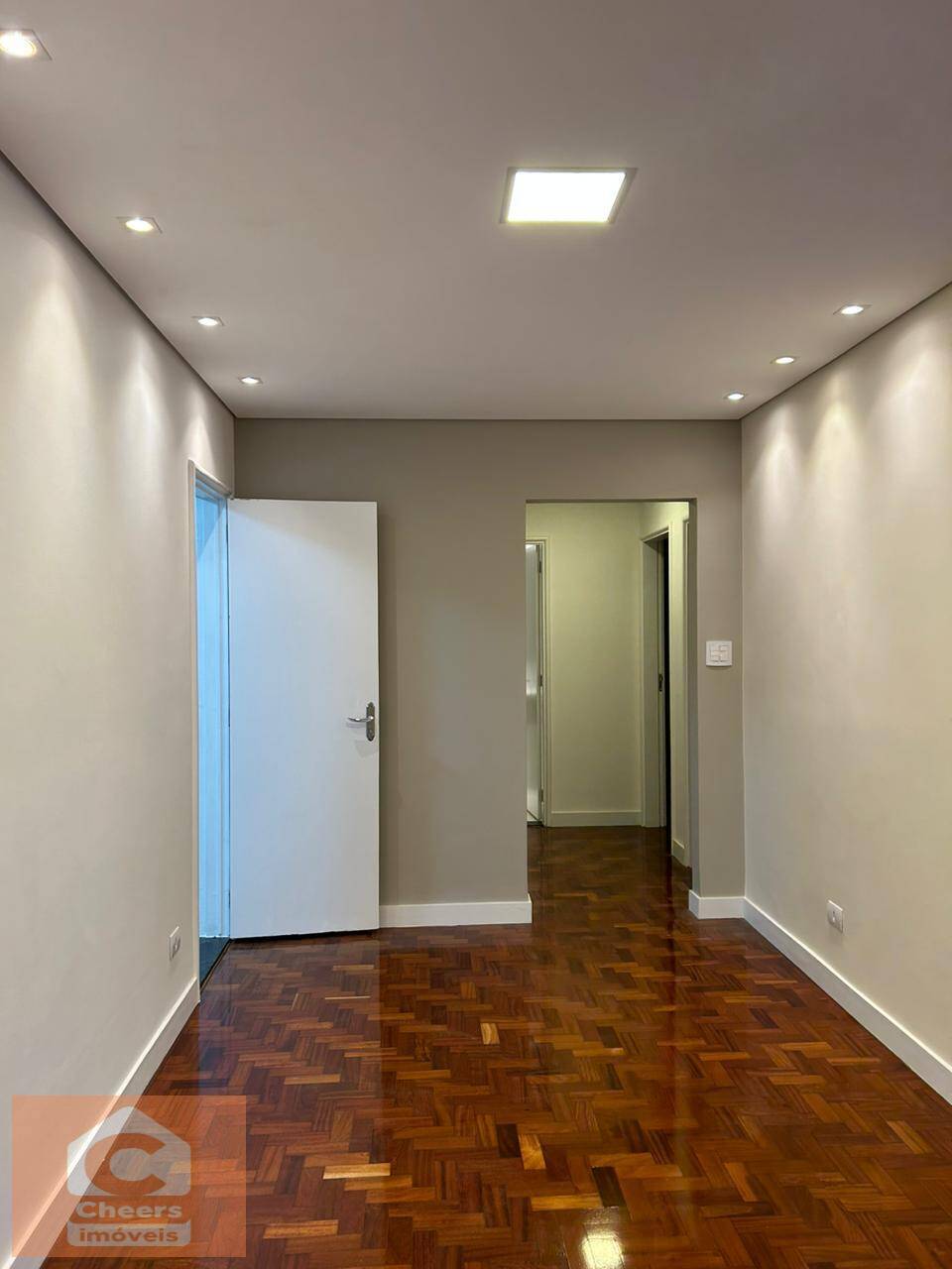 Apartamento para alugar com 2 quartos, 101m² - Foto 3