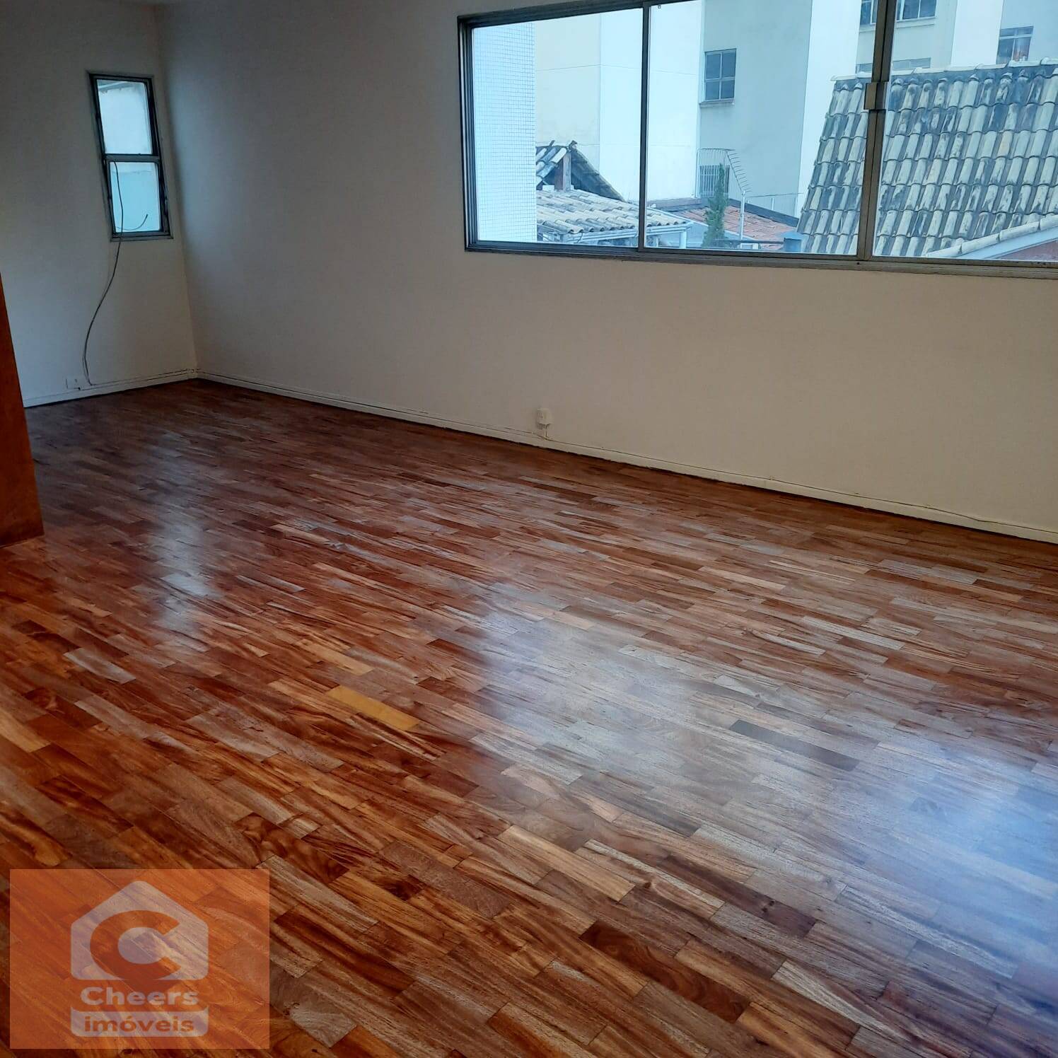 Apartamento à venda com 3 quartos, 114m² - Foto 2