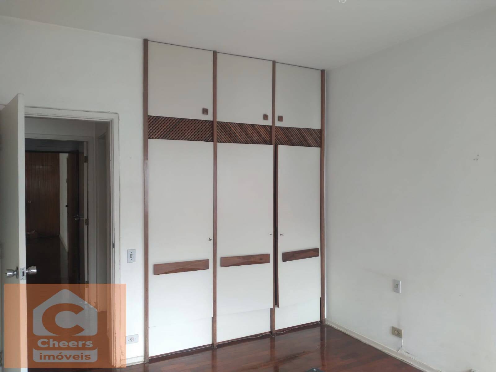 Apartamento à venda com 3 quartos, 203m² - Foto 15