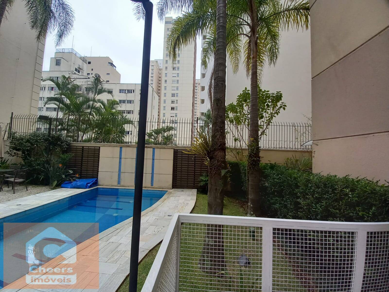 Apartamento à venda com 2 quartos, 80m² - Foto 21