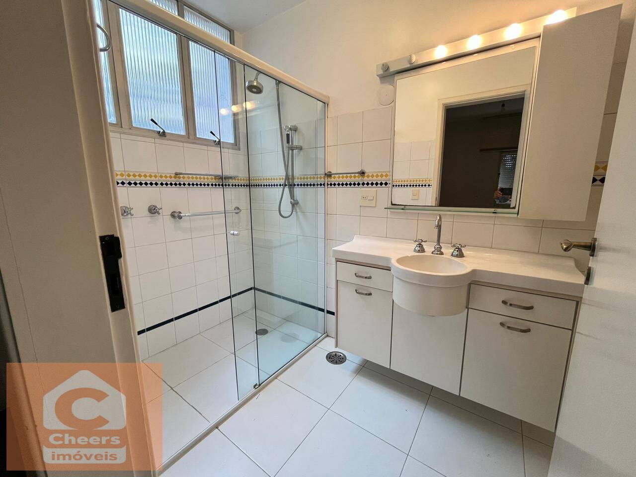 Apartamento à venda com 3 quartos, 146m² - Foto 8