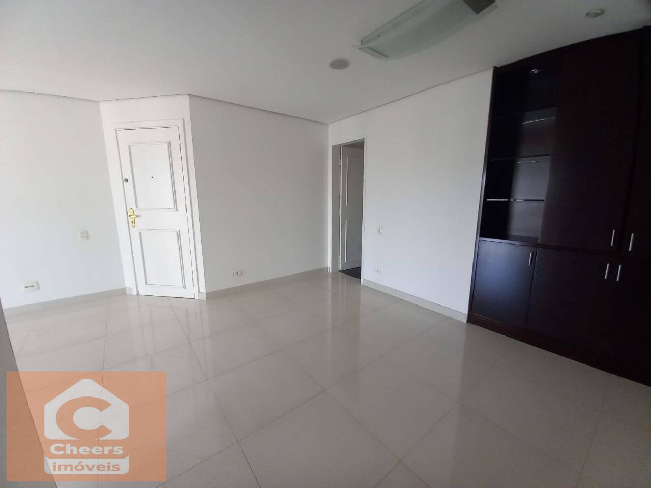 Apartamento para alugar com 3 quartos, 98m² - Foto 4