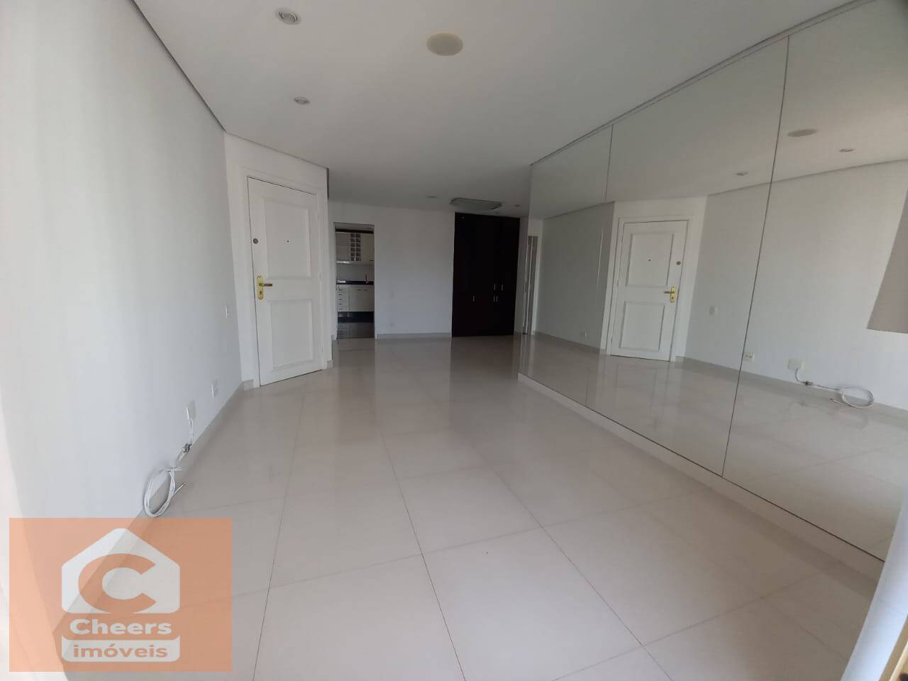 Apartamento para alugar com 3 quartos, 98m² - Foto 1