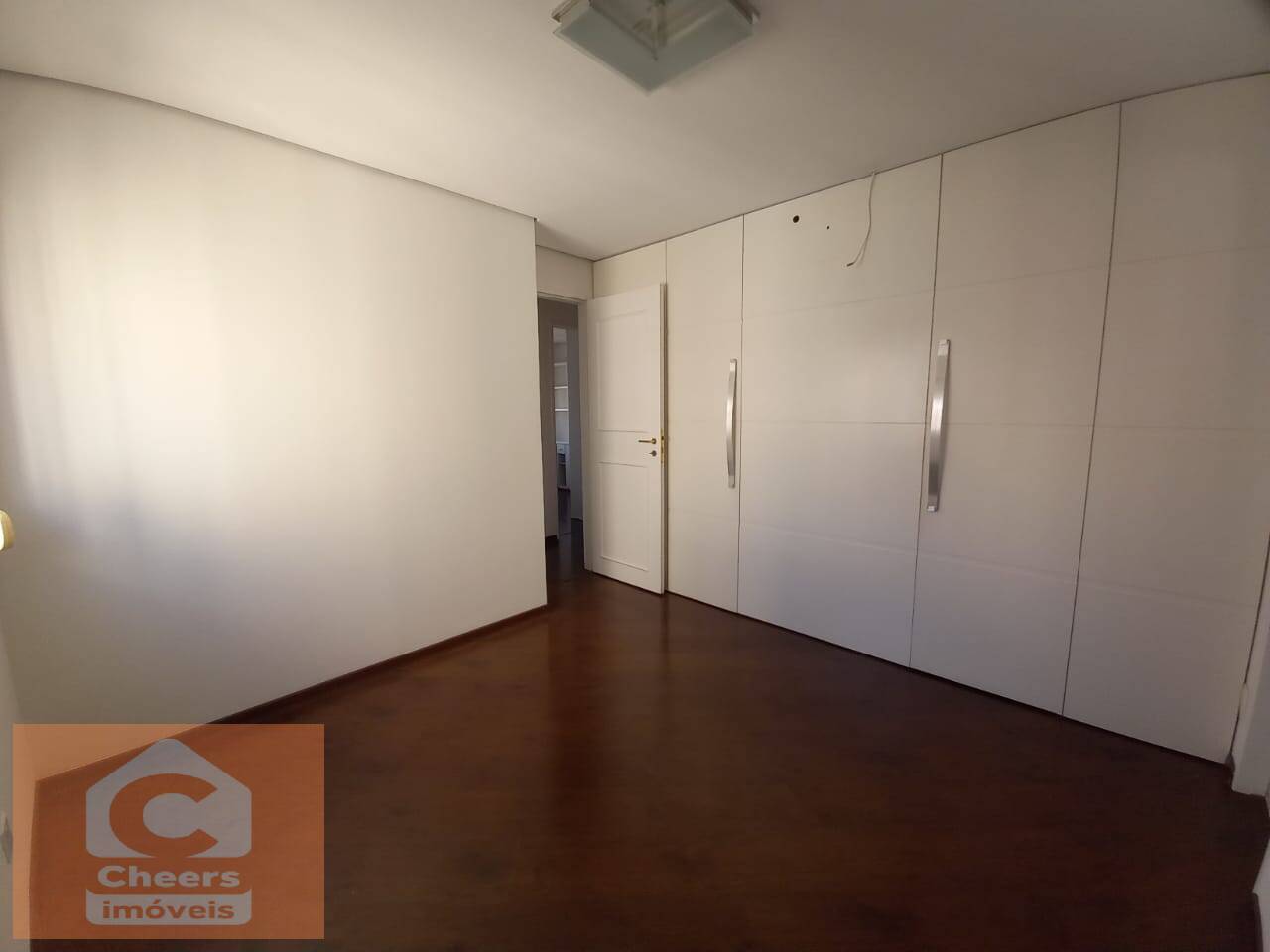 Apartamento para alugar com 3 quartos, 98m² - Foto 11