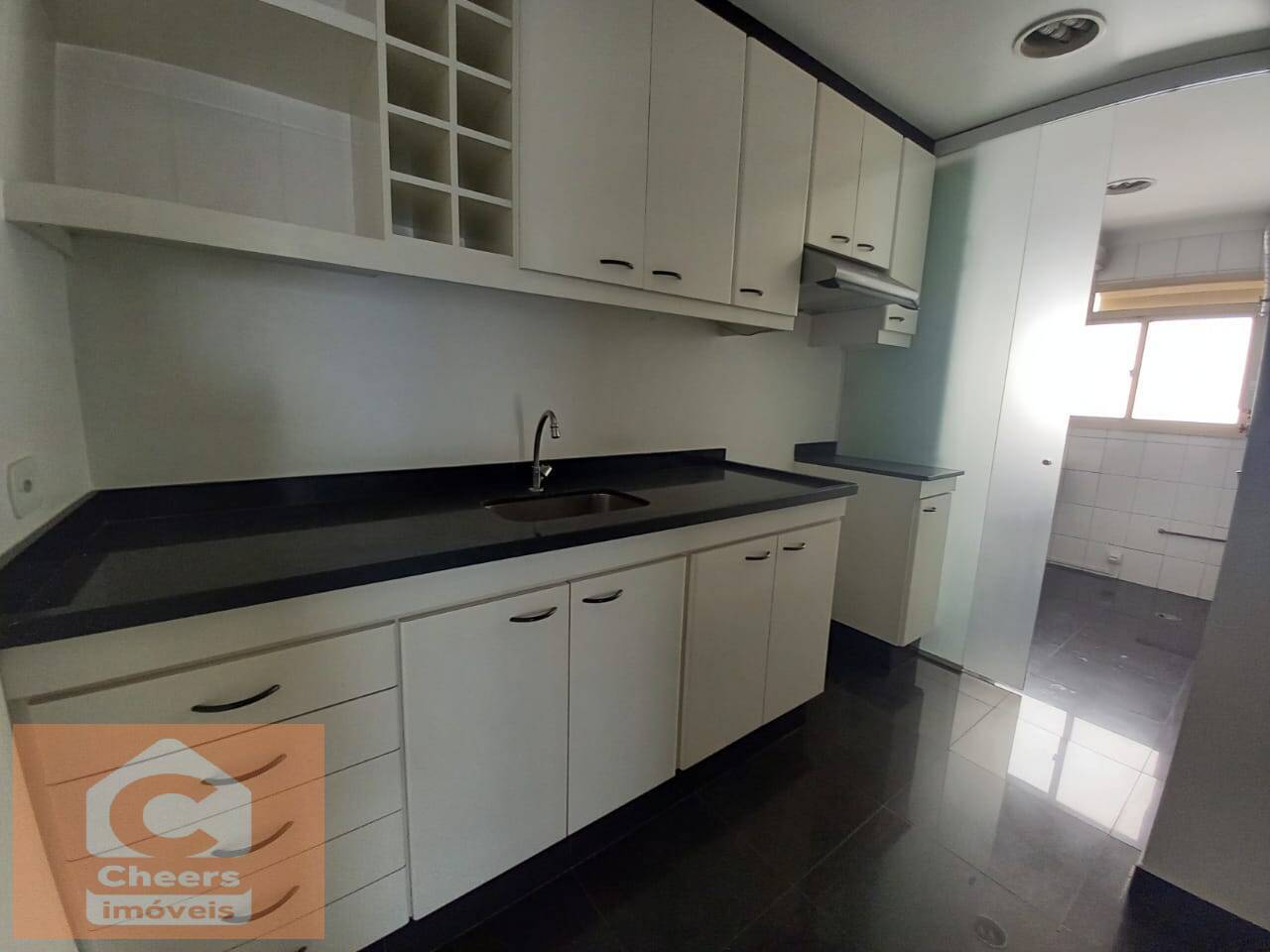 Apartamento para alugar com 3 quartos, 98m² - Foto 14