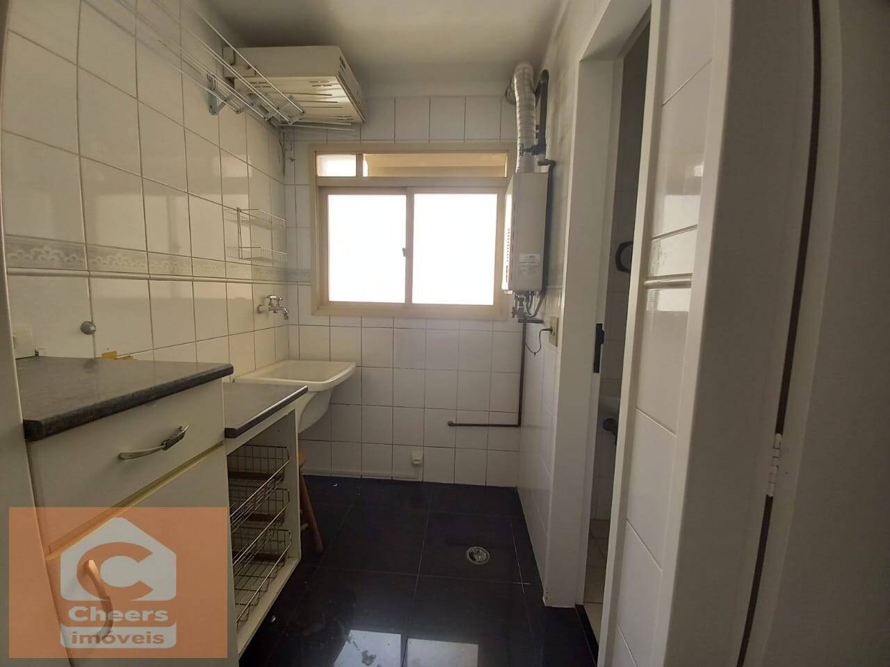 Apartamento para alugar com 3 quartos, 98m² - Foto 17