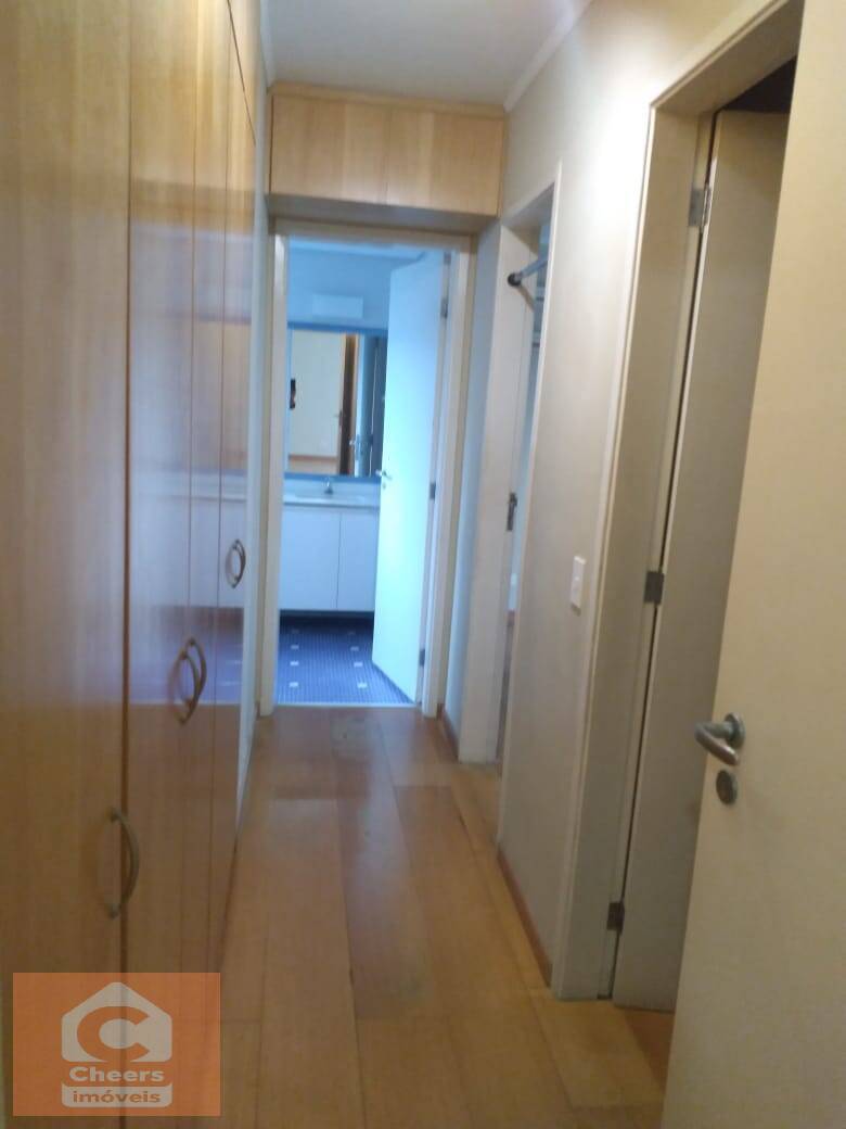 Apartamento à venda com 2 quartos, 70m² - Foto 3