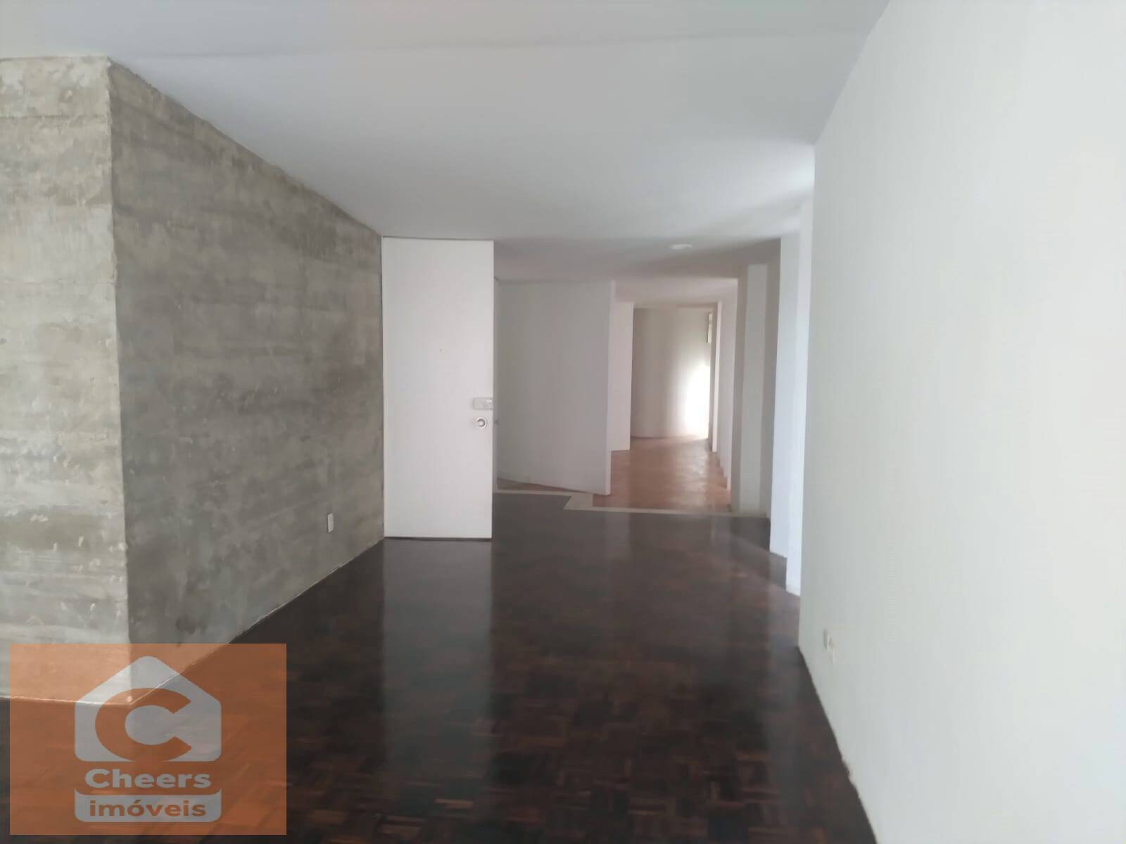 Apartamento para alugar com 3 quartos, 190m² - Foto 1