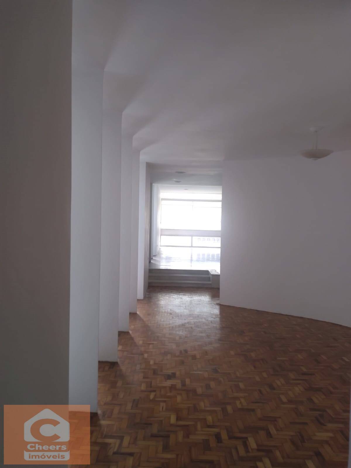 Apartamento para alugar com 3 quartos, 190m² - Foto 3