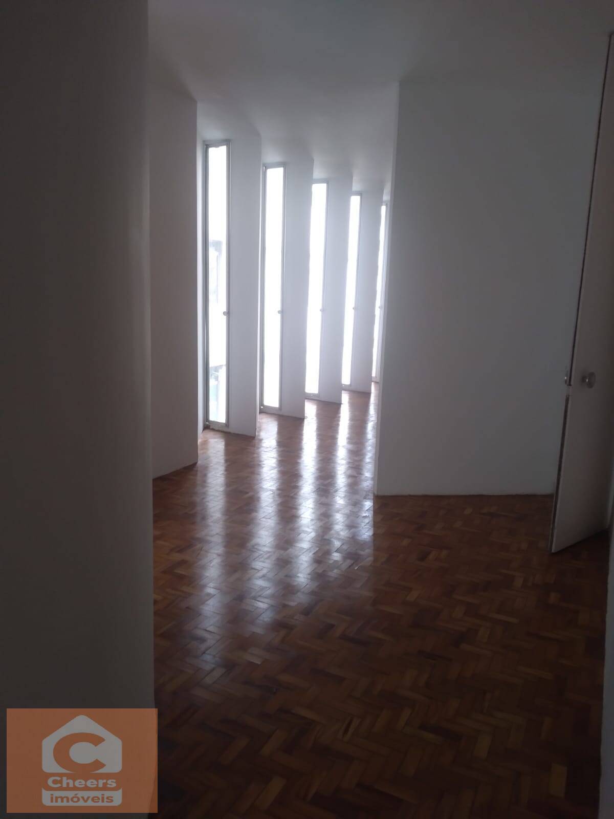 Apartamento para alugar com 3 quartos, 190m² - Foto 7