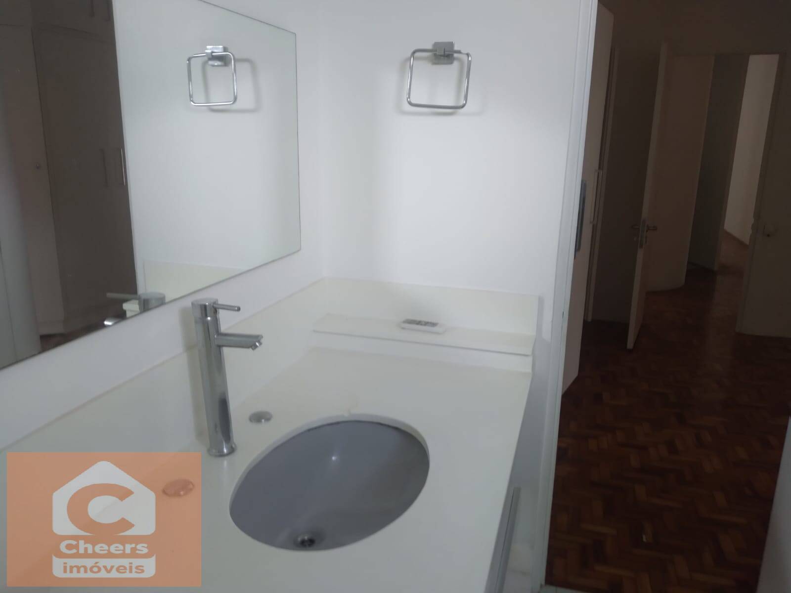 Apartamento para alugar com 3 quartos, 190m² - Foto 18