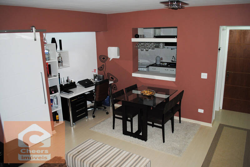 Apartamento à venda com 2 quartos, 71m² - Foto 1