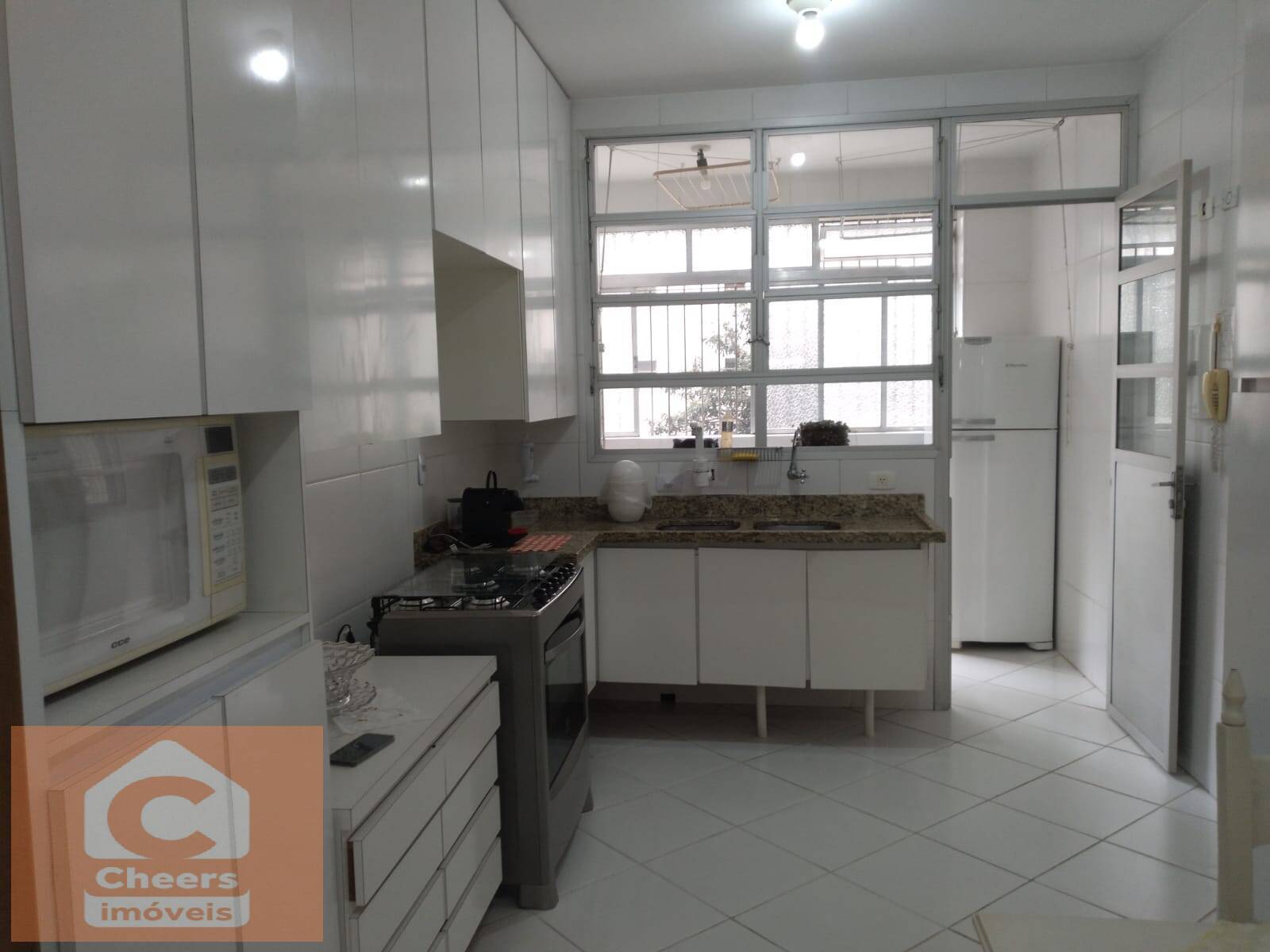 Apartamento à venda com 3 quartos, 127m² - Foto 19