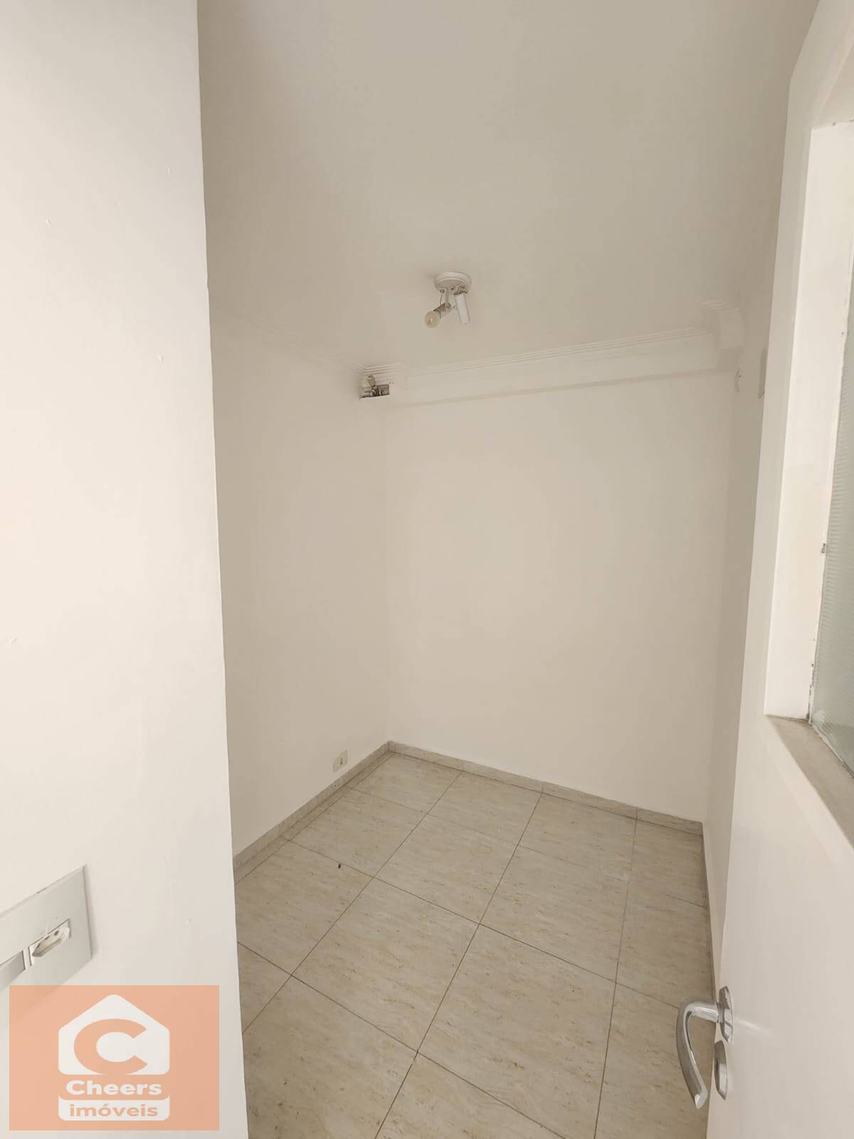 Apartamento para alugar com 3 quartos, 107m² - Foto 11