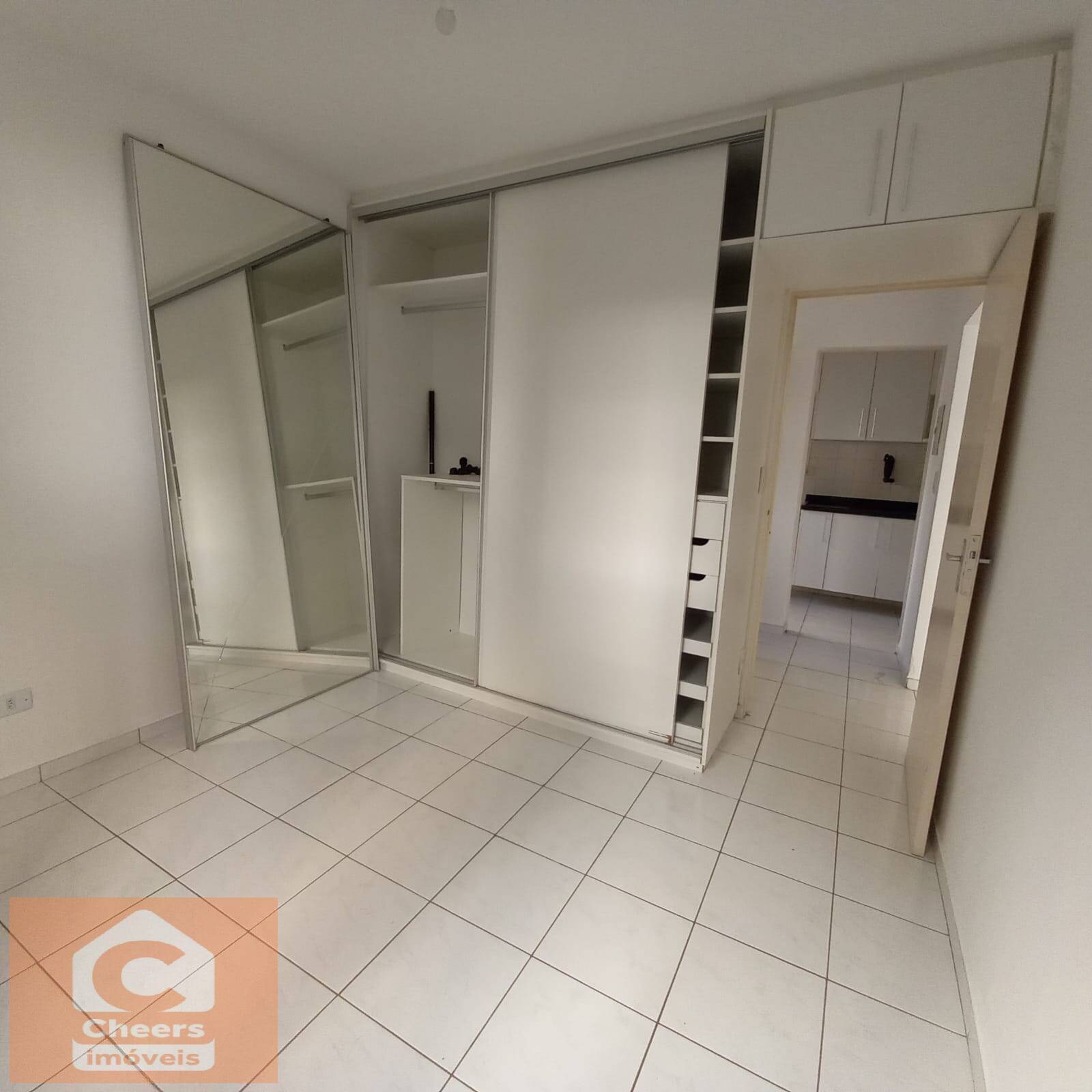 Apartamento à venda com 1 quarto, 40m² - Foto 5