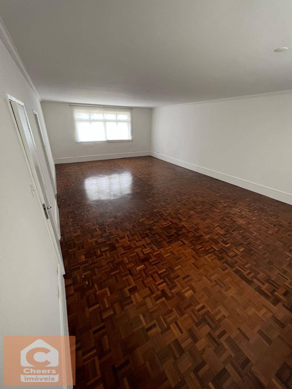 Apartamento à venda com 3 quartos, 205m² - Foto 1