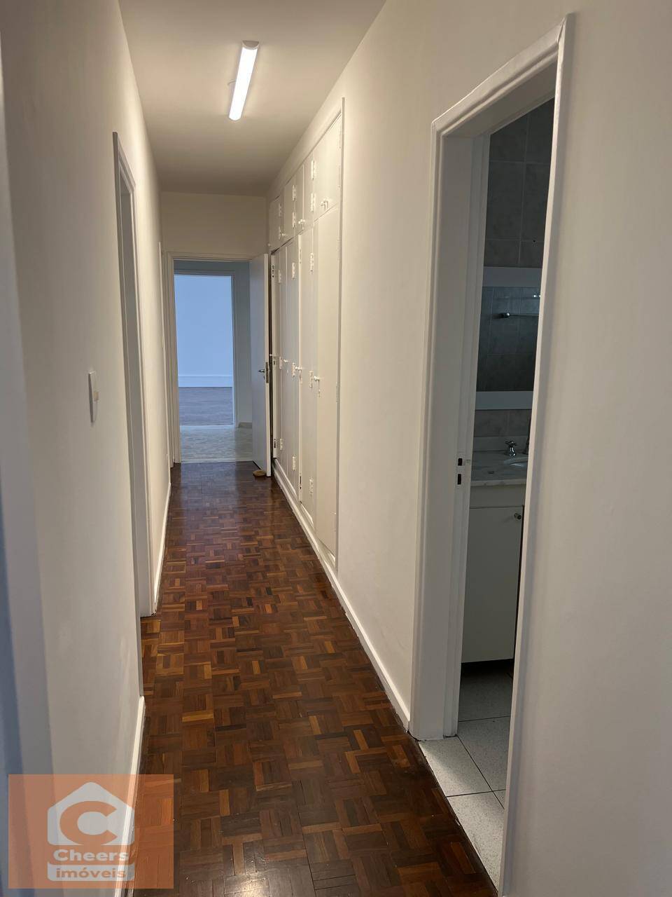 Apartamento à venda com 3 quartos, 205m² - Foto 5