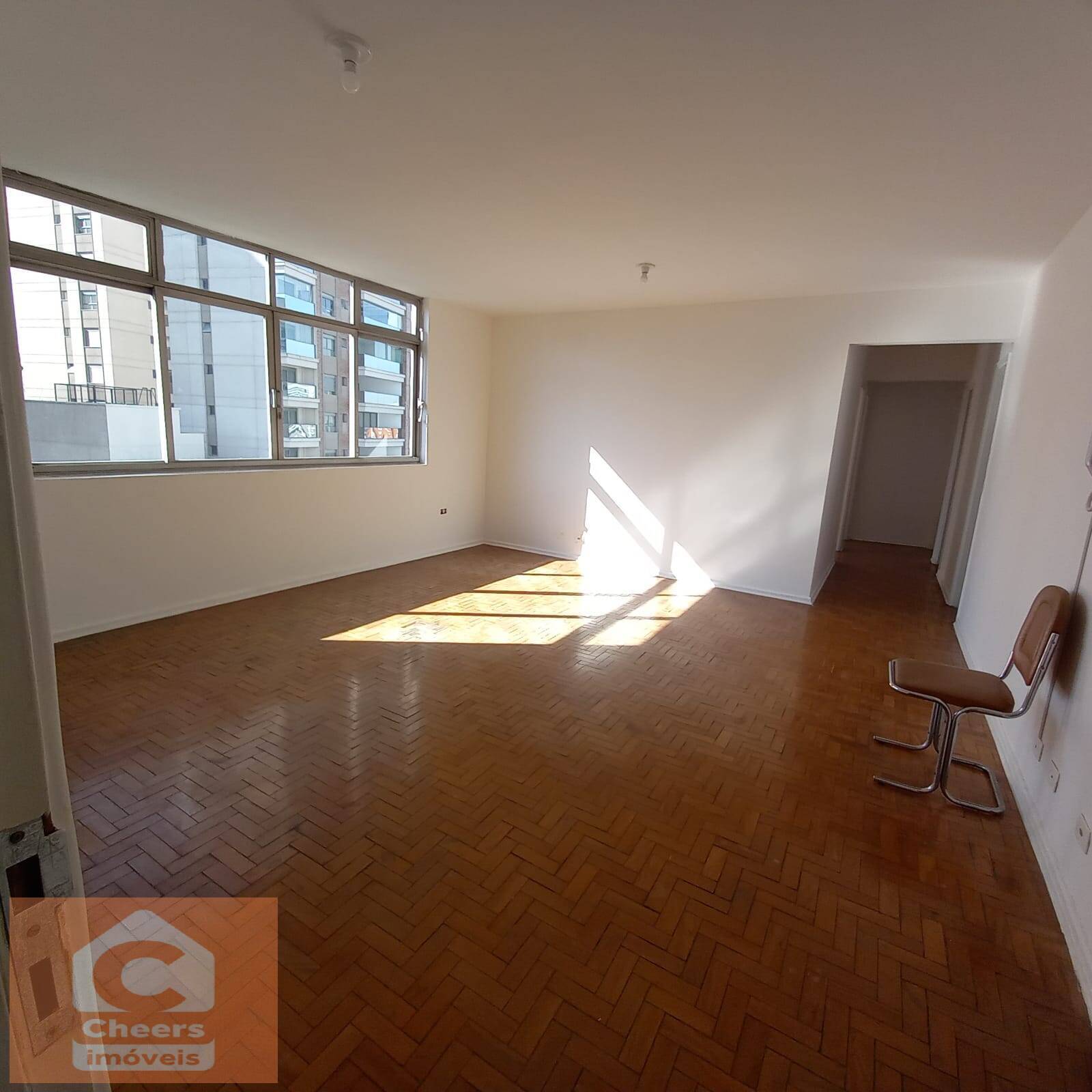 Apartamento à venda com 3 quartos, 109m² - Foto 2