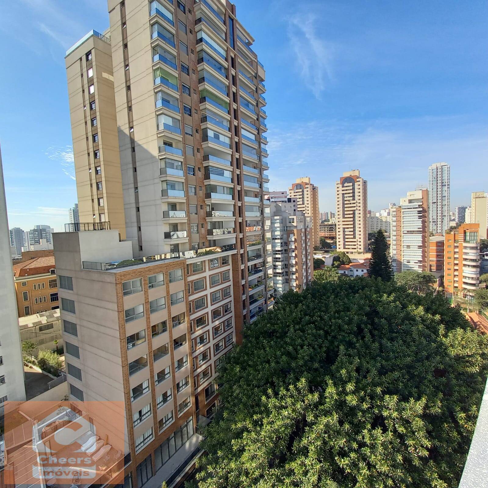 Apartamento à venda com 3 quartos, 109m² - Foto 1