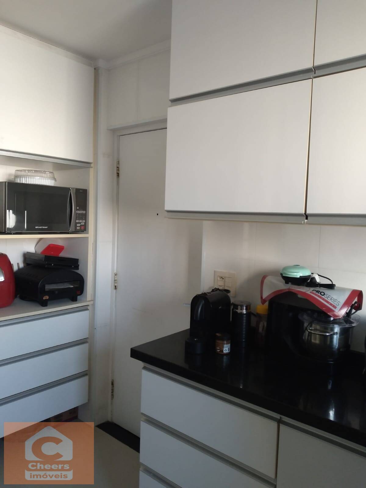 Apartamento à venda com 3 quartos, 87m² - Foto 18