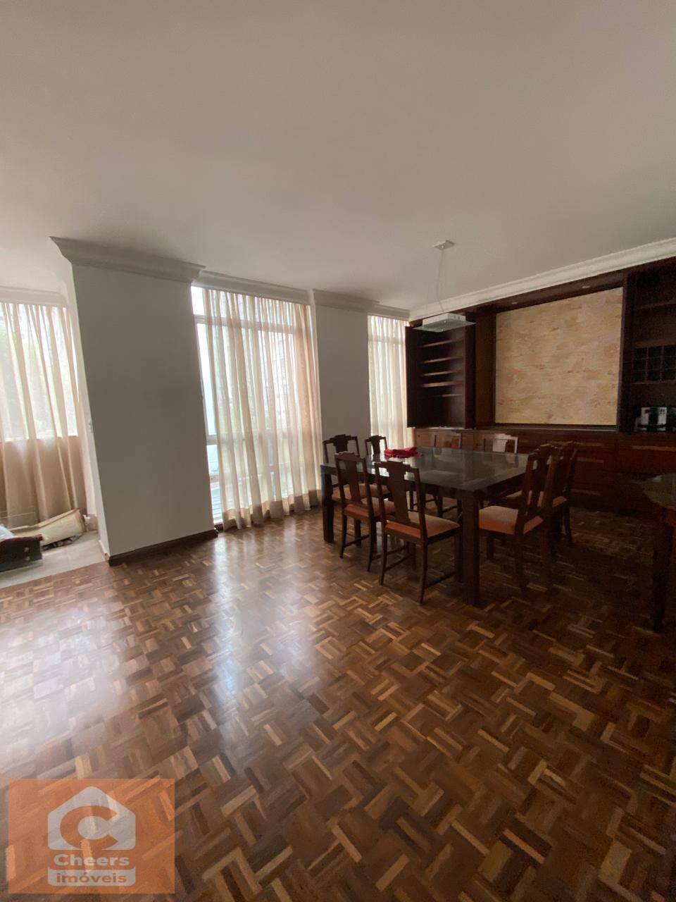 Apartamento à venda com 3 quartos, 230m² - Foto 3