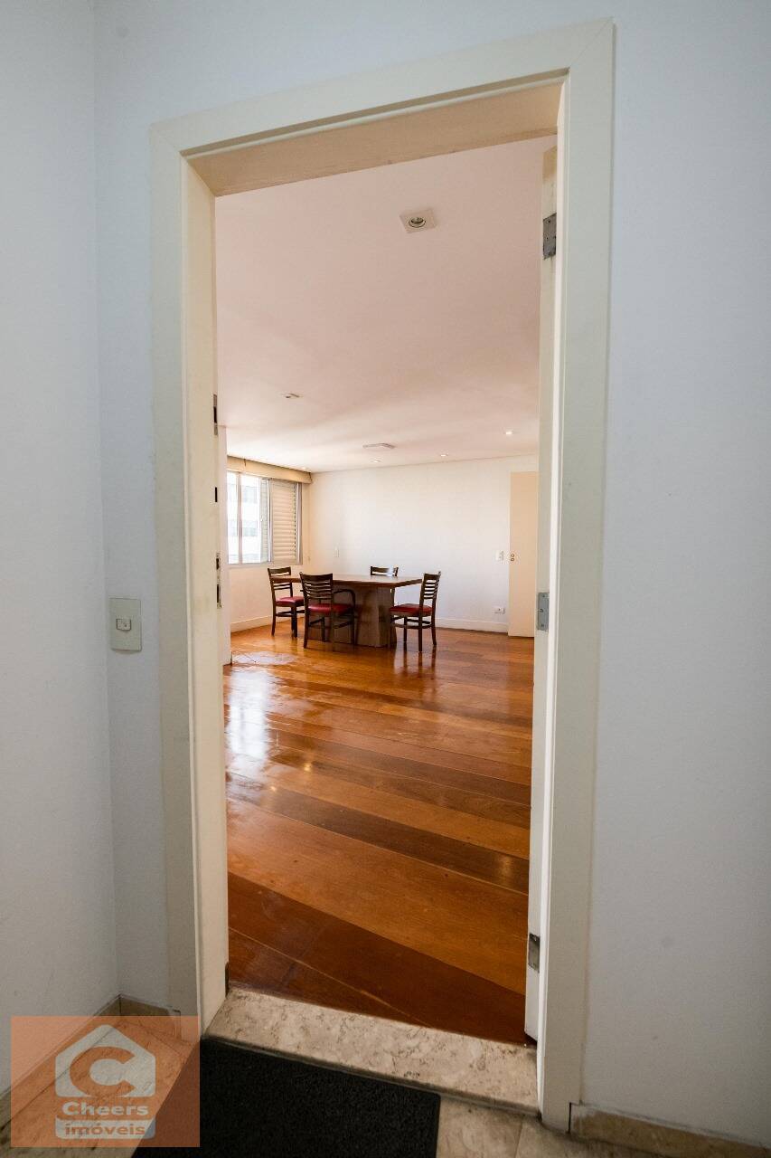 Apartamento à venda com 3 quartos, 107m² - Foto 9