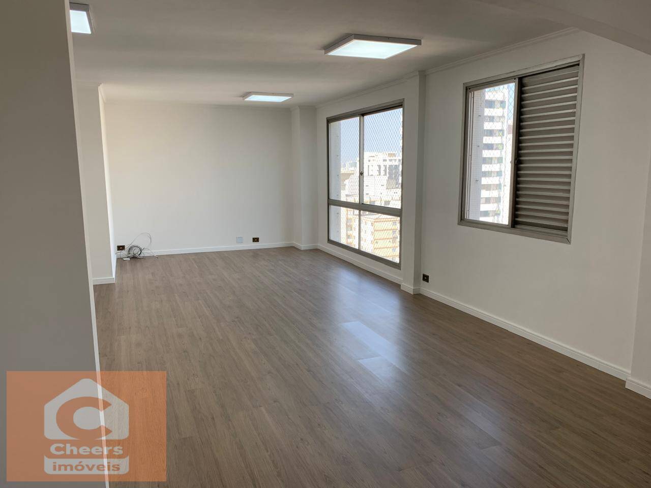 Apartamento à venda e aluguel com 3 quartos, 189m² - Foto 2