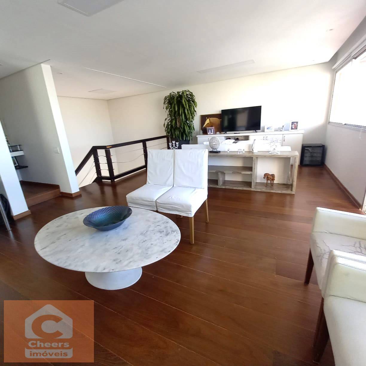 Apartamento à venda com 3 quartos, 280m² - Foto 1