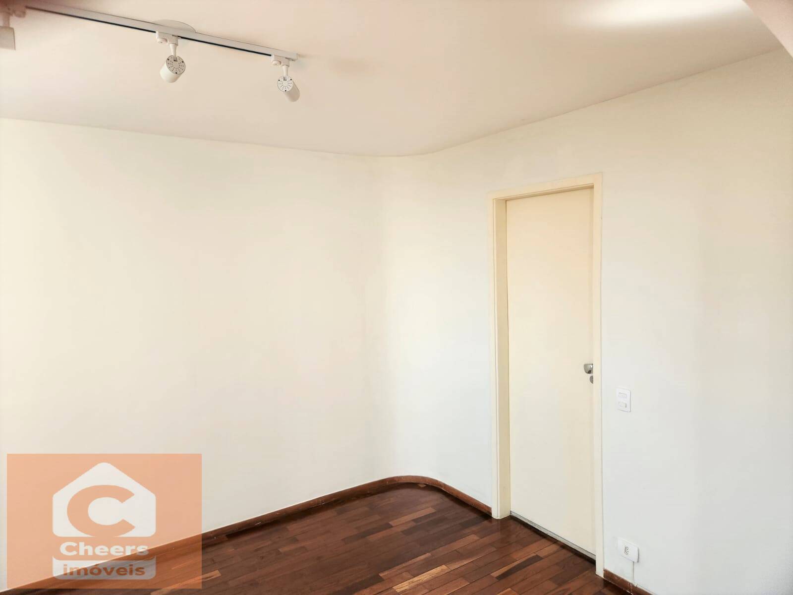 Apartamento para alugar com 4 quartos, 165m² - Foto 4