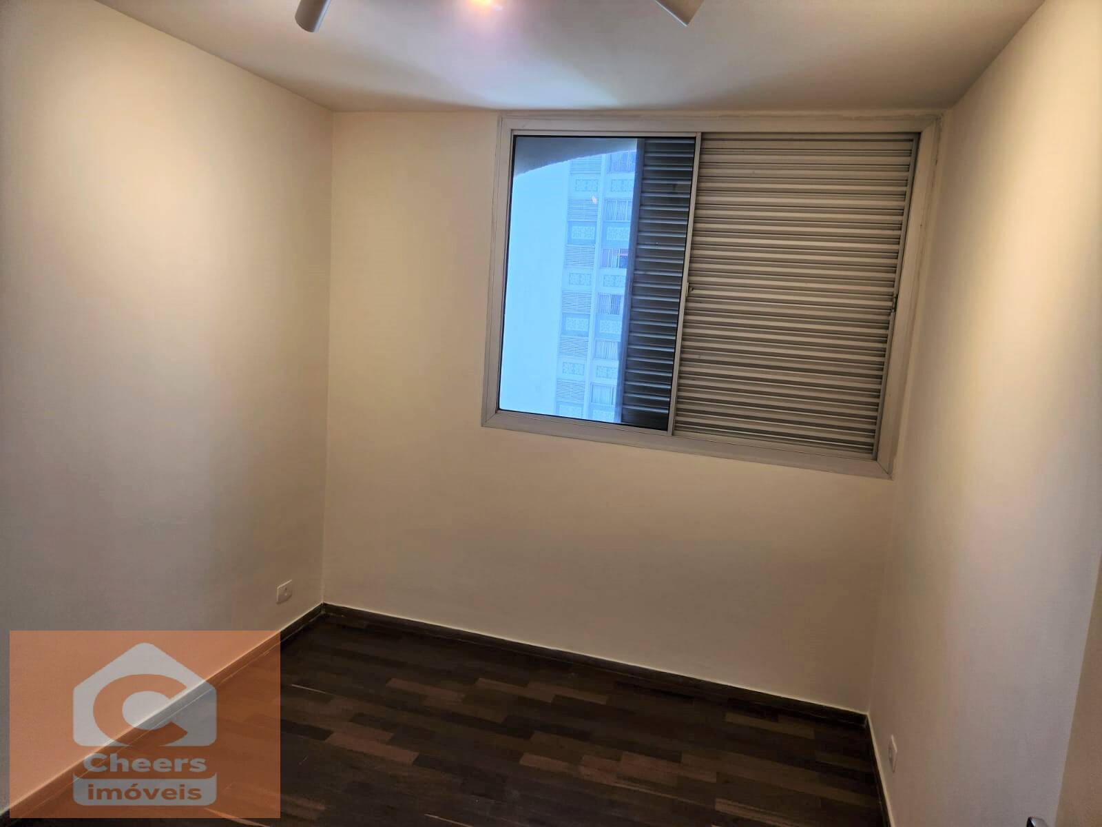 Apartamento para alugar com 4 quartos, 165m² - Foto 12