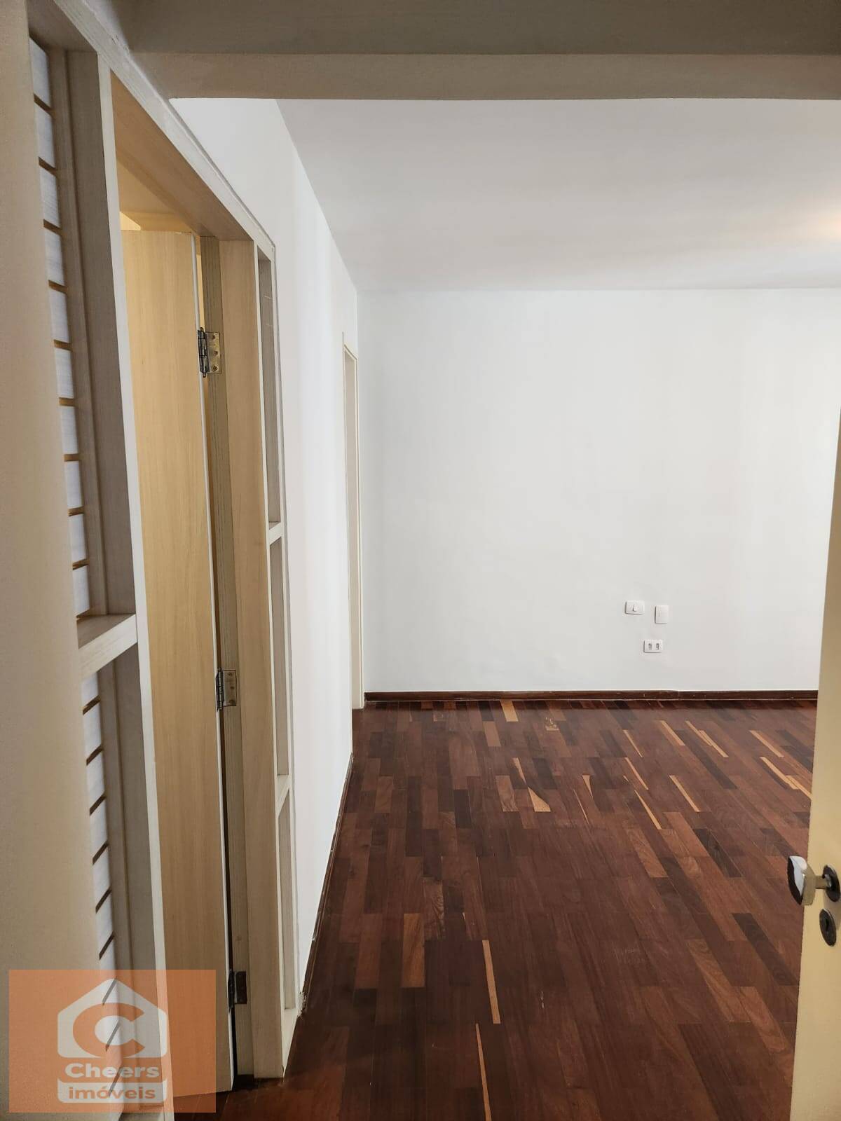 Apartamento para alugar com 4 quartos, 165m² - Foto 16