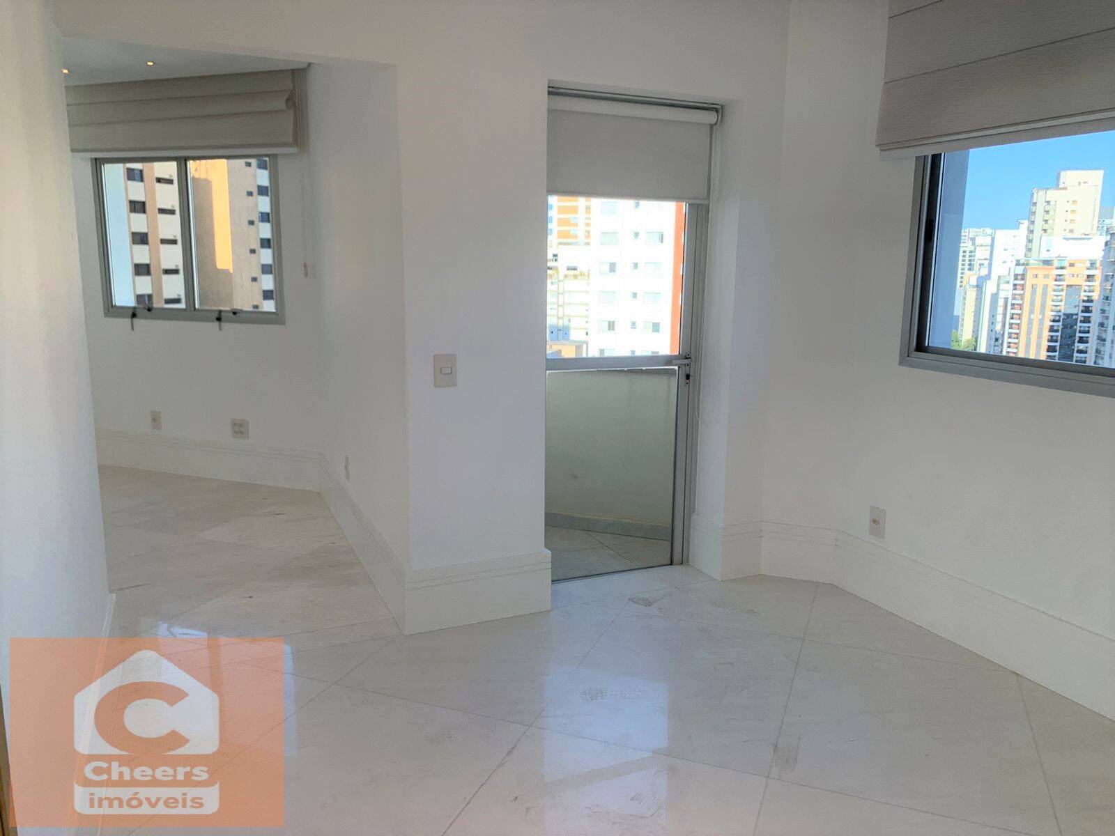 Apartamento à venda e aluguel com 3 quartos, 210m² - Foto 4