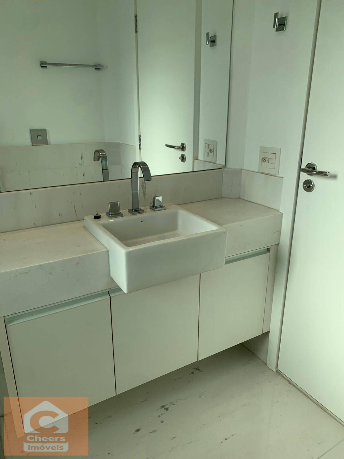 Apartamento à venda e aluguel com 3 quartos, 210m² - Foto 18