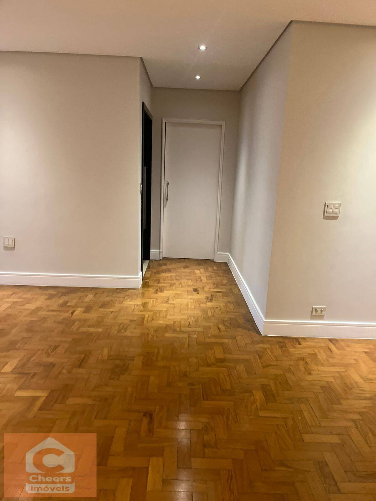 Apartamento para alugar com 3 quartos, 170m² - Foto 3