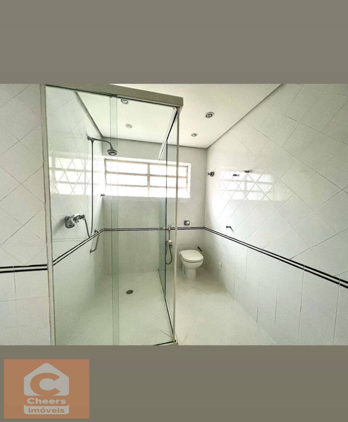 Apartamento para alugar com 3 quartos, 170m² - Foto 11