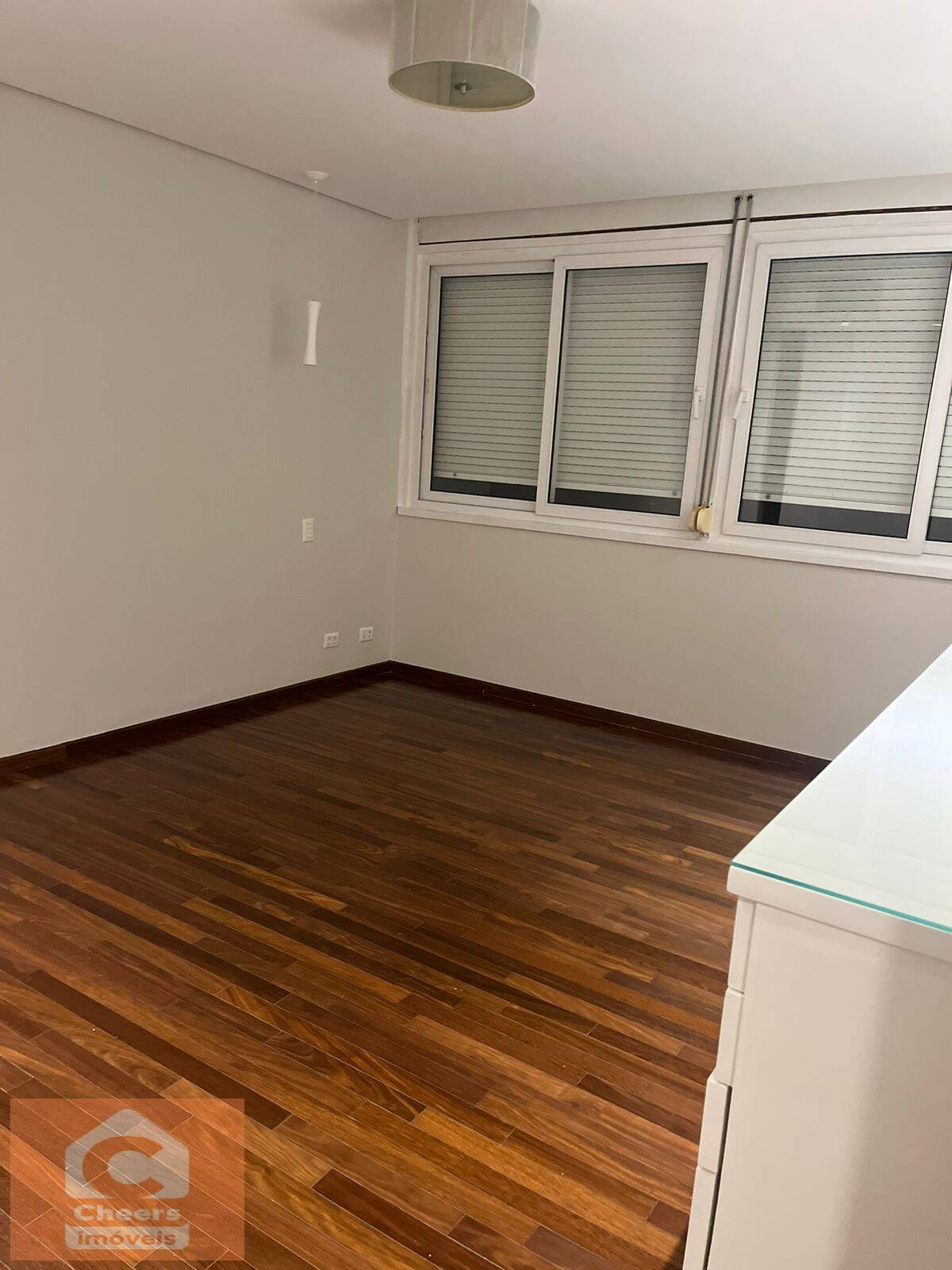 Apartamento para alugar com 3 quartos, 170m² - Foto 15