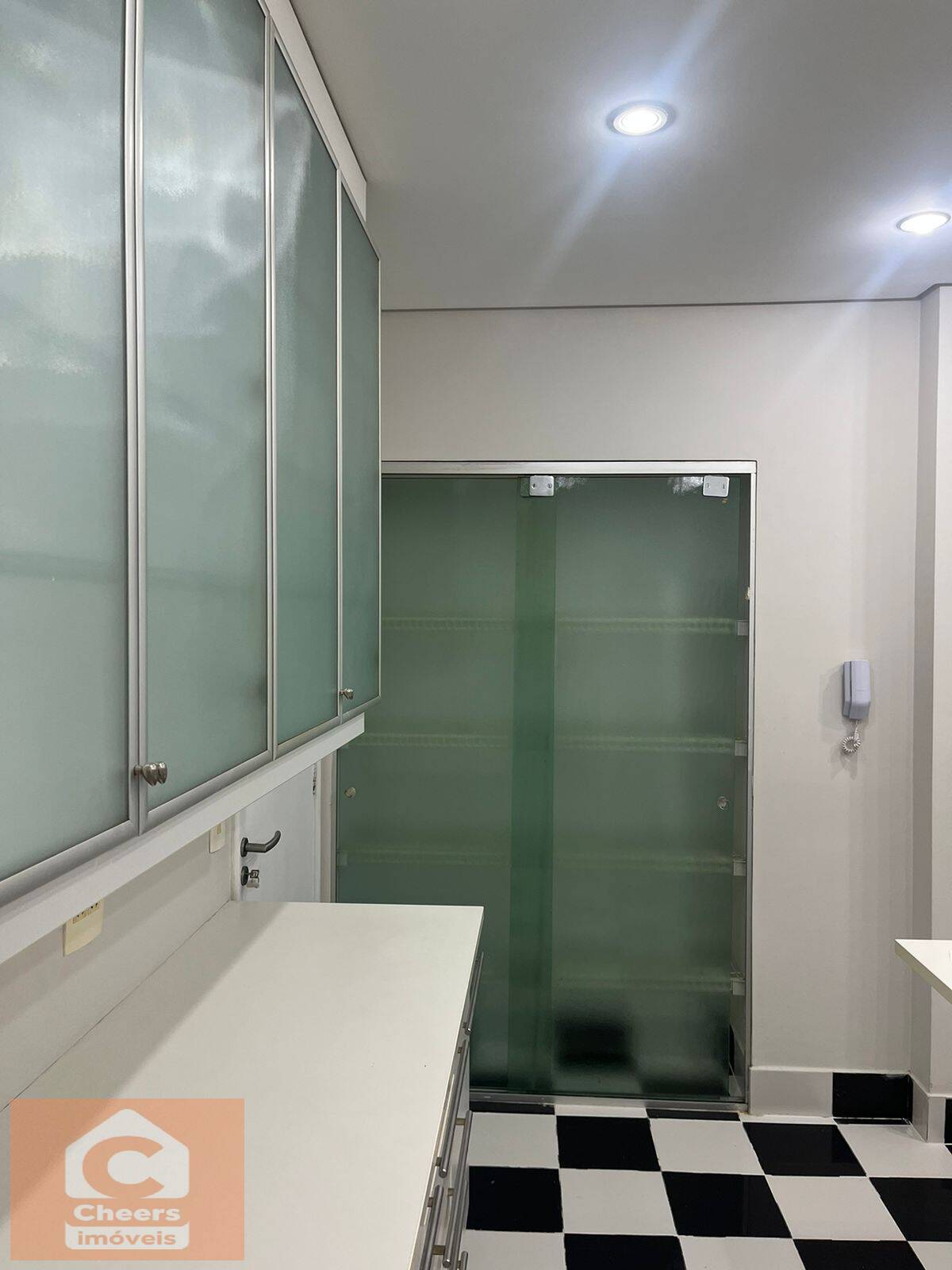 Apartamento para alugar com 3 quartos, 170m² - Foto 22