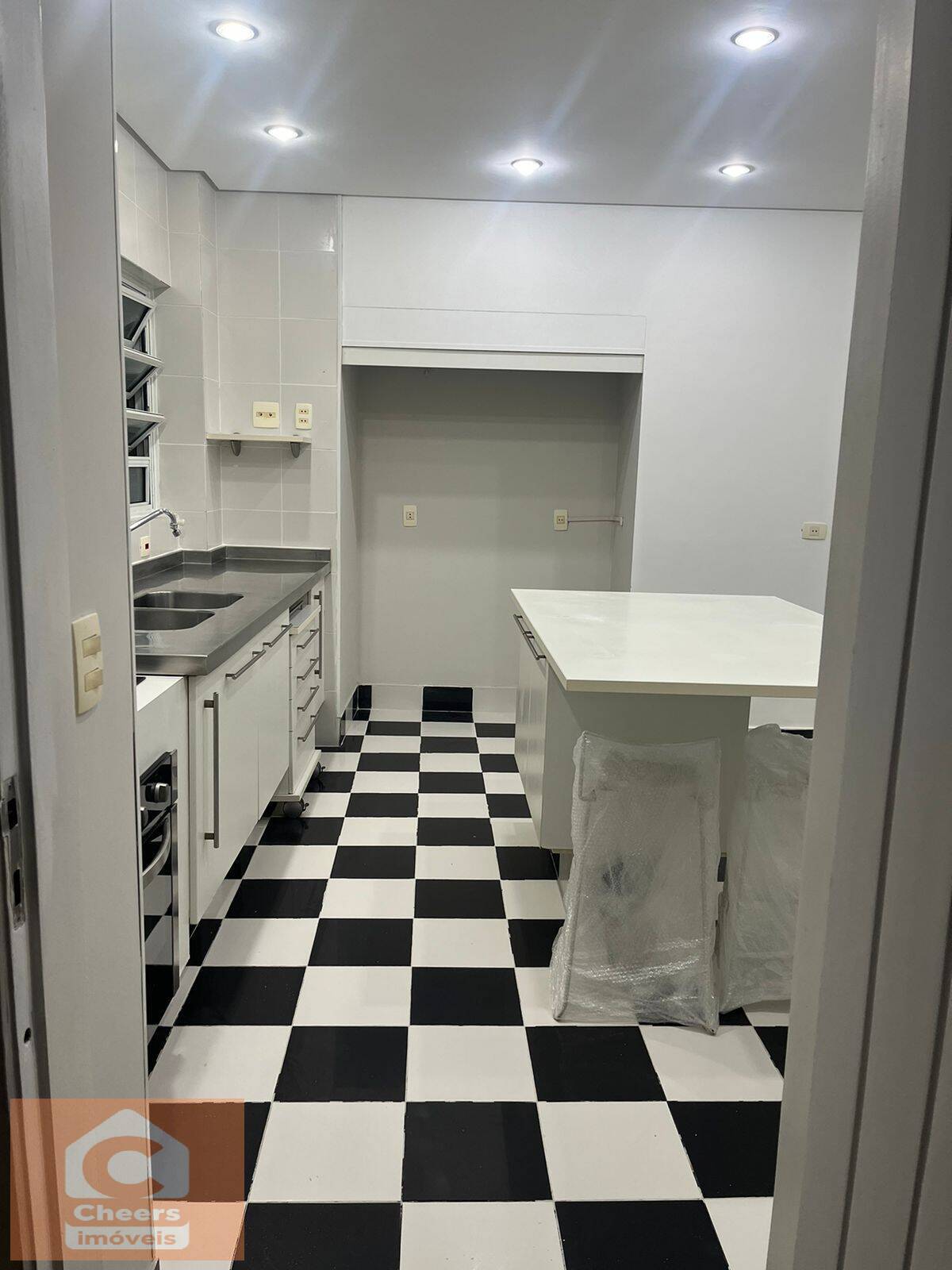 Apartamento para alugar com 3 quartos, 170m² - Foto 25