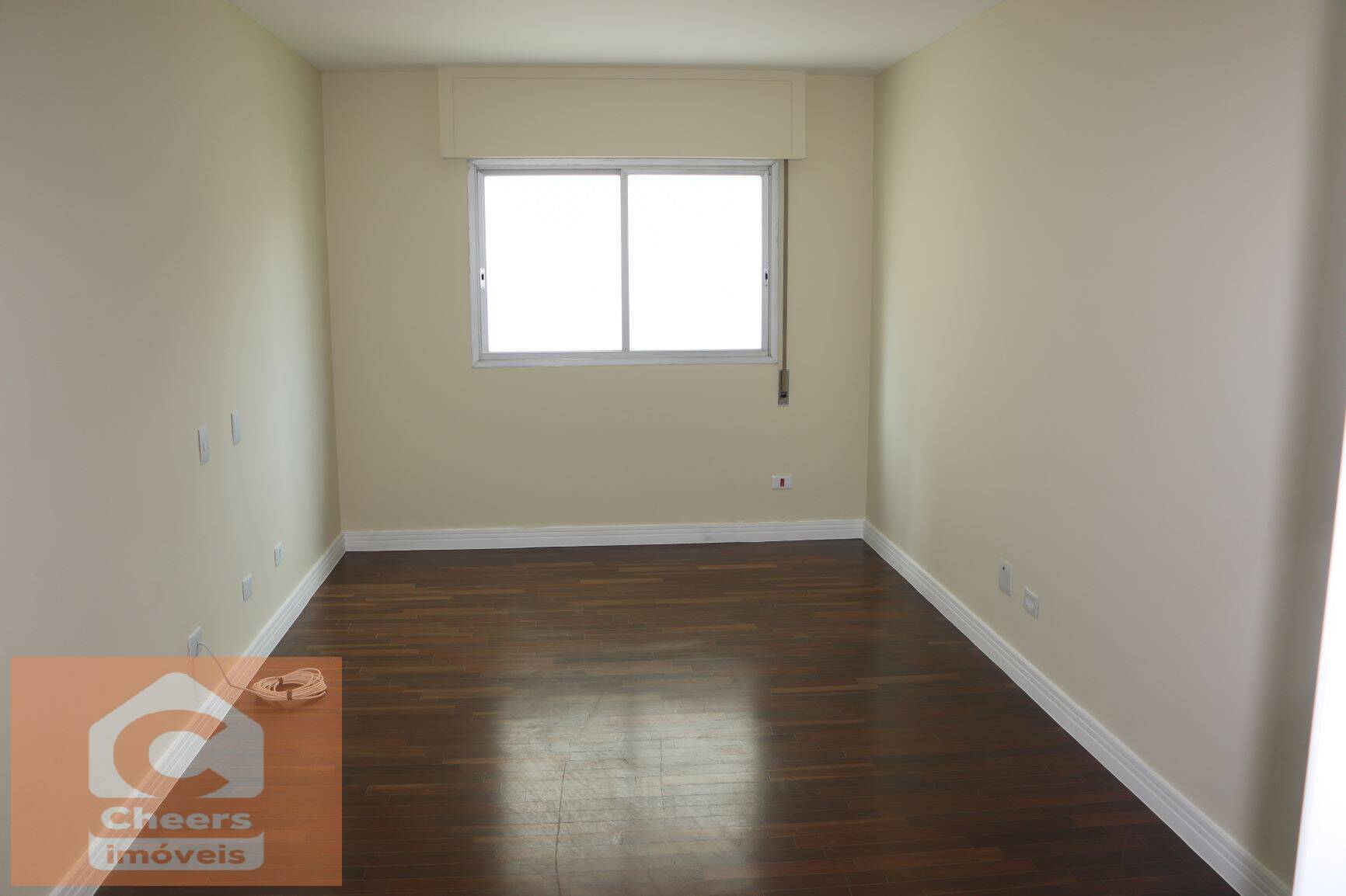 Apartamento à venda com 4 quartos, 241m² - Foto 7