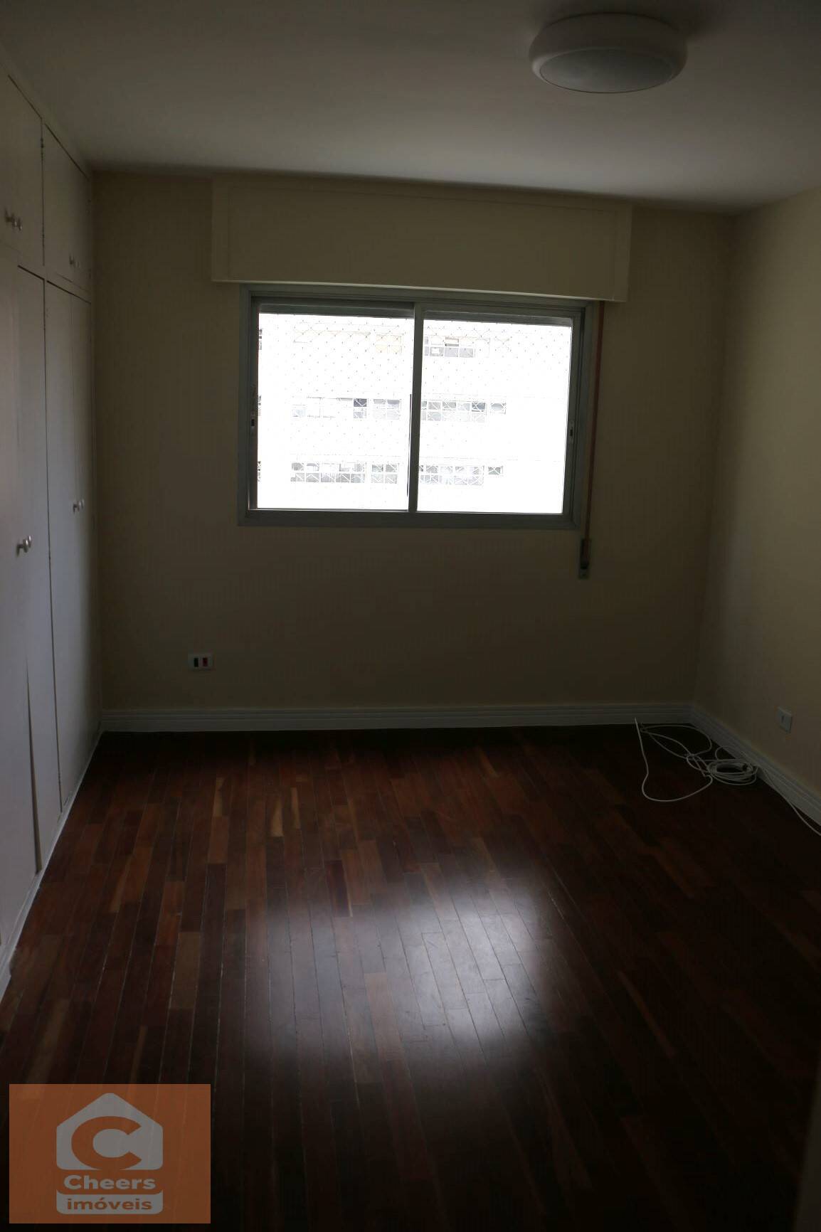 Apartamento à venda com 4 quartos, 241m² - Foto 13